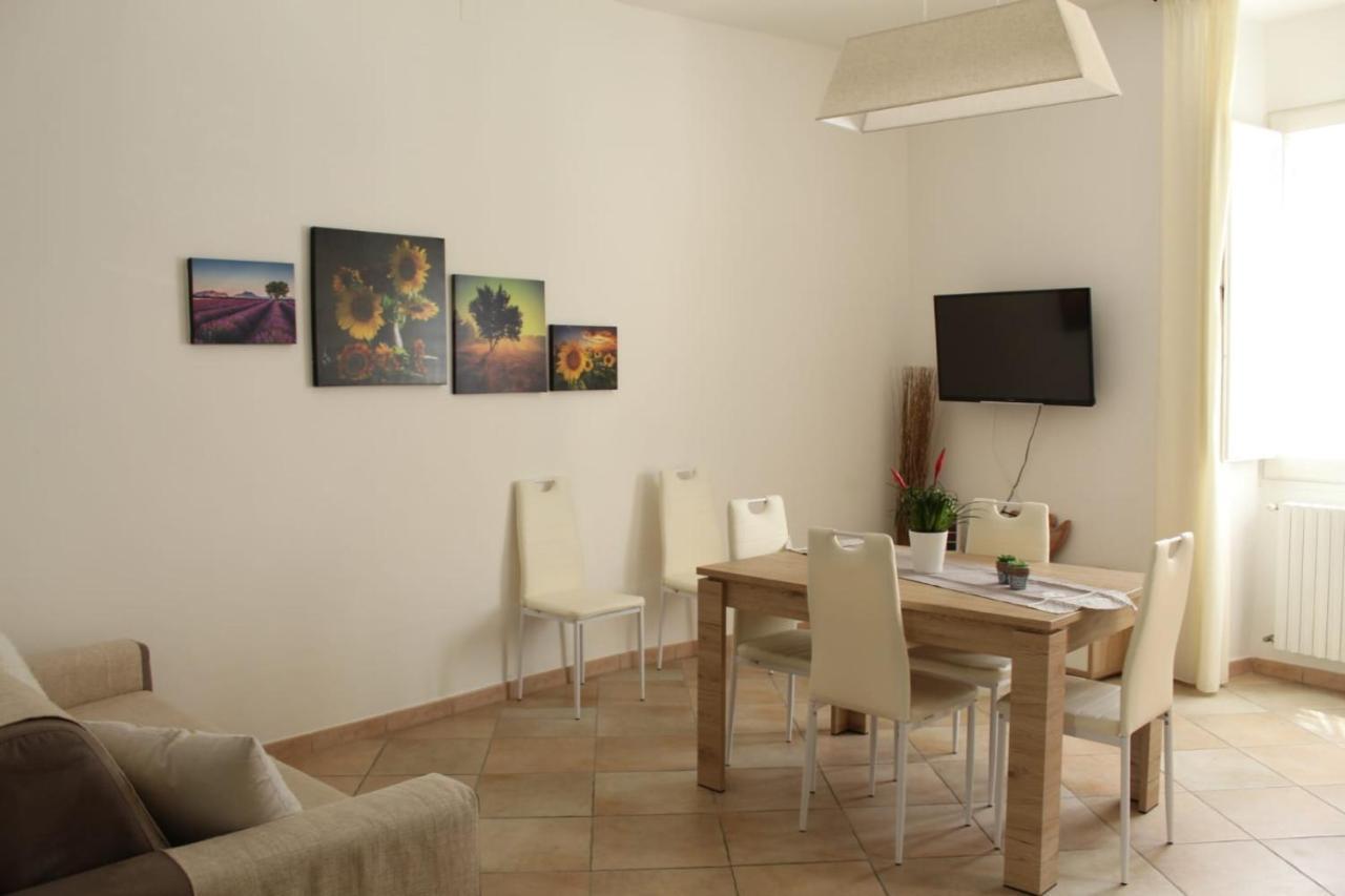 Ohana: Casa Nel Centro Di Lecce Buitenkant foto