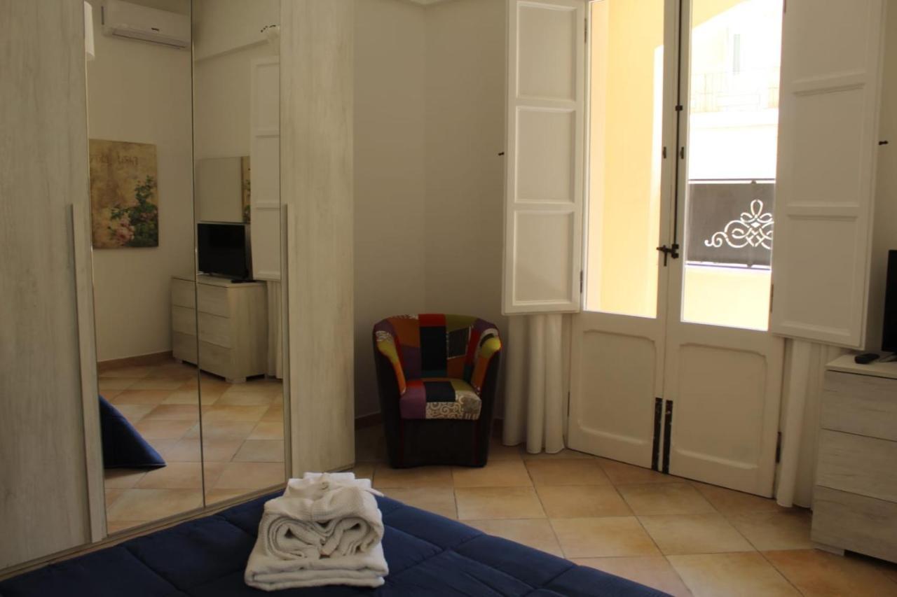 Ohana: Casa Nel Centro Di Lecce Buitenkant foto