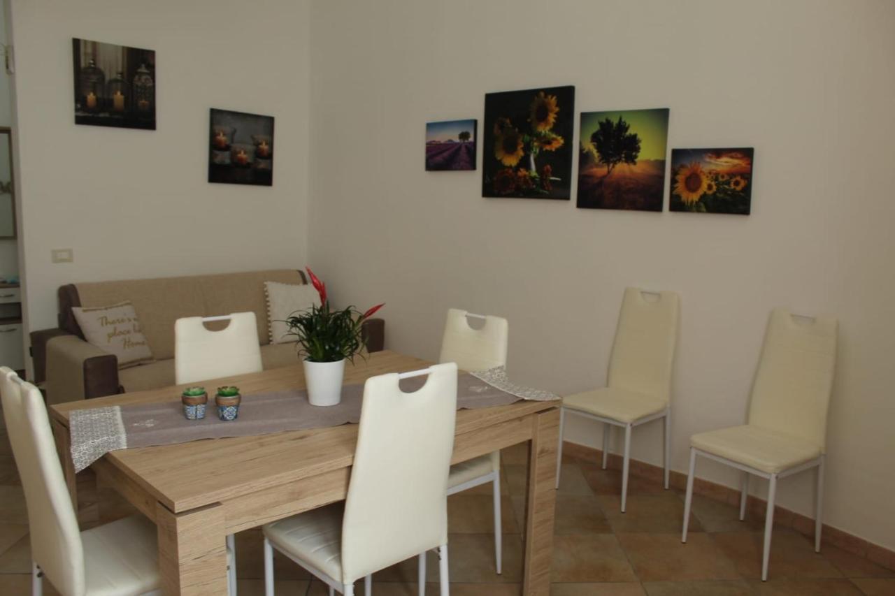 Ohana: Casa Nel Centro Di Lecce Buitenkant foto